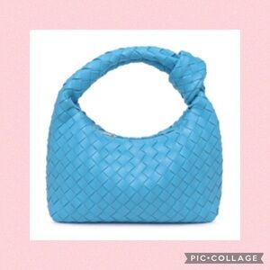 💖Urban Expressions “Carmina” Woven Knot
Small Clutch💖